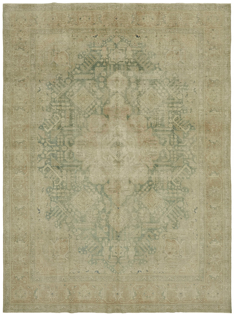 Seraphim Vintage Persian Rug - 2.92 x 3.84