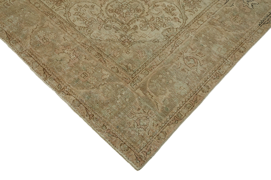 Valorian Vintage Persian Rug - 2.59 x 3.20