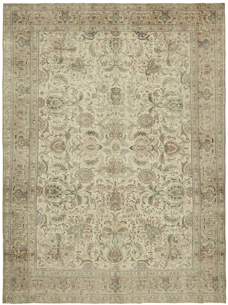 Ethereal Vintage Persian Rug - 2.89 x 3.80