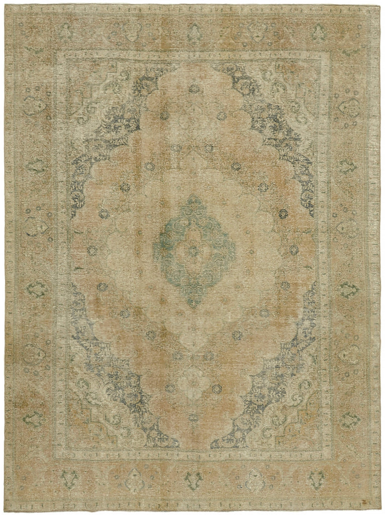 Aria Vintage Persian Rug - 2.88 x 3.78