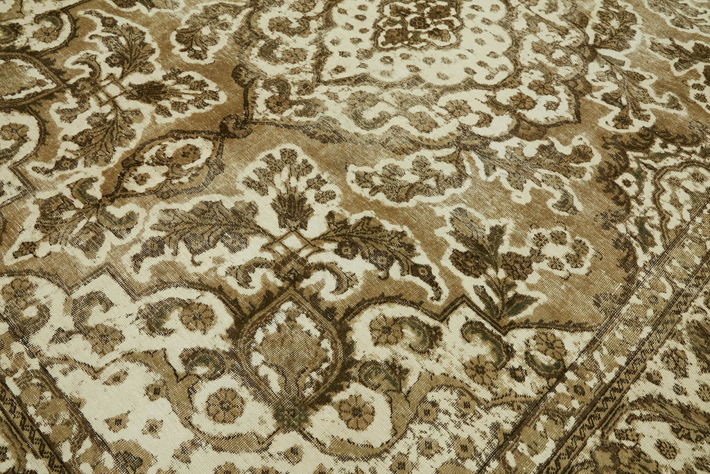 Aurora Vintage Persian Rug - 2.85 x 3.85