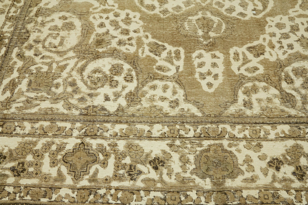 Valorian Vintage Persian Rug - 2.86 x 3.74