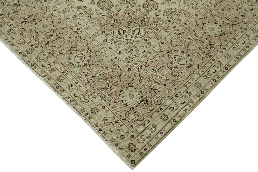 Lyric Vintage Persian Rug - 2.47 x 3.52 - SamaRugs