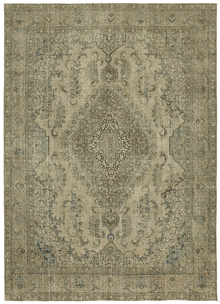 Ethereal Vintage Persian Rug - 2.94 x 4.05