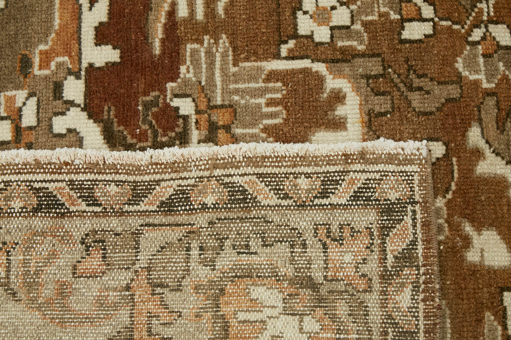 Astraea Vintage Persian Rug - 2.40 x 2.97 - SamaRugs