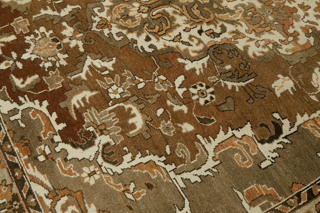 Astraea Vintage Persian Rug - 2.40 x 2.97 - SamaRugs