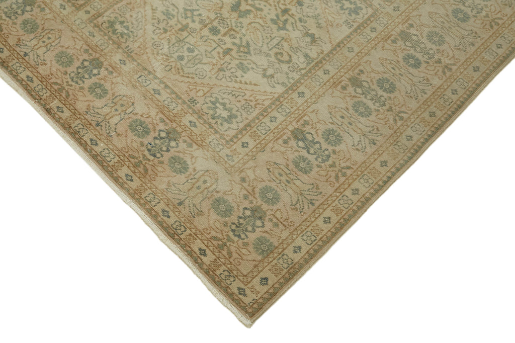 Eldoria Vintage Persian Rug - 2.64 x 3.90 - SamaRugs