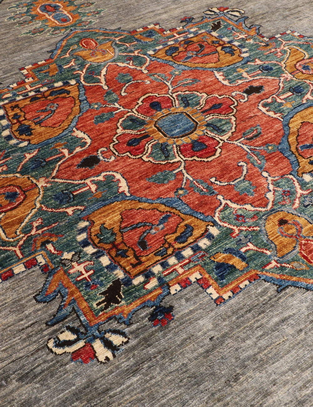 Grey fine Heriz Area rug, 7'10x9'11 100% Wool Natural Colors,